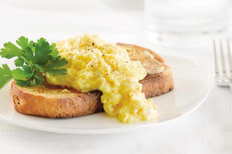 Easy Microwave Scrambled Eggs