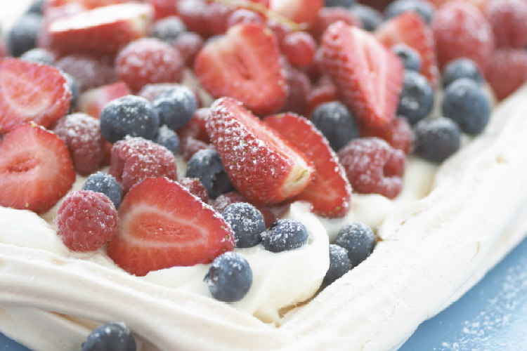 Berry Pavlova