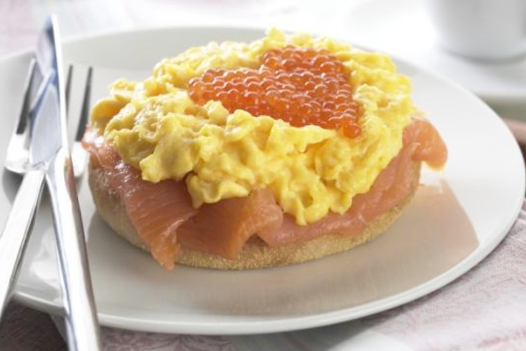 Scrambled Eggs with Salmon | I Love Eggs